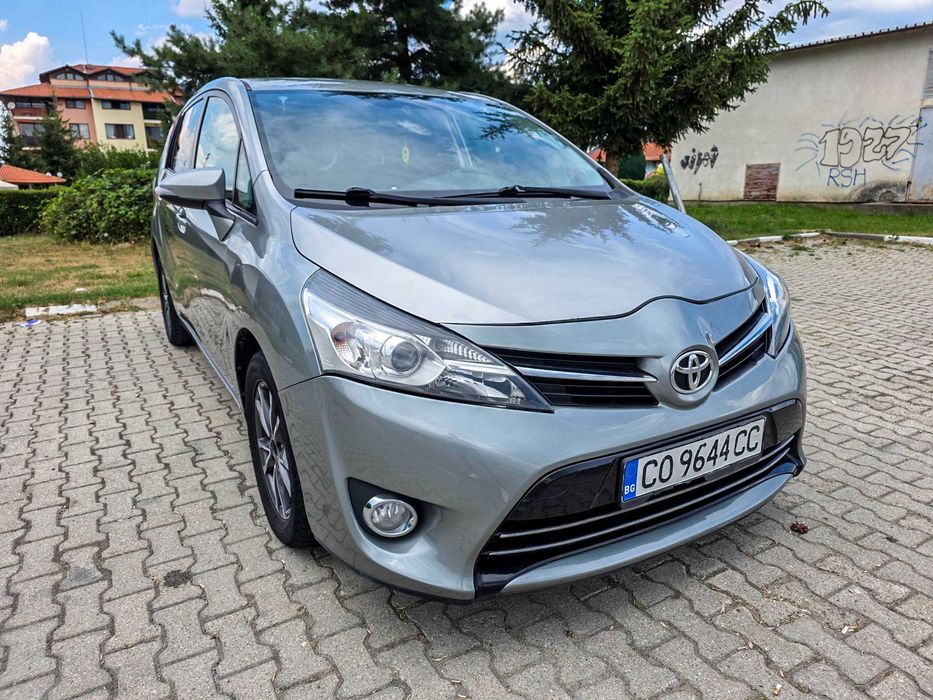 Toyota Verso 2.0 D-4D, 7 места, NAVI, KАМЕРА, ОБСЛУЖЕНА