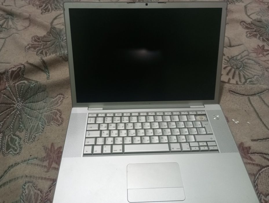 Продаётся ноутбук
