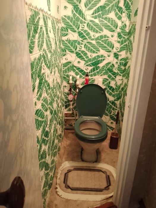 Продам четырехкомнутную квартиру