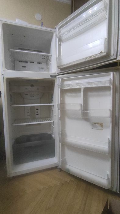 Холодильник Самсунг, район Орбиты