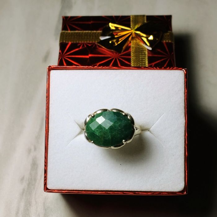 ИЗУМРУД 8 карат!!!