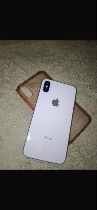 Продаю айфон Х в хорошем состояние