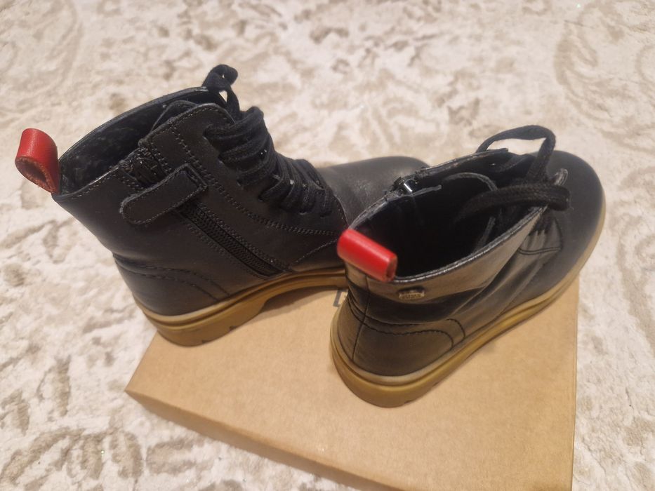 Детски ботушки от естествена кожа