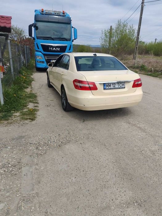 Vand Mercedes Benz E 220