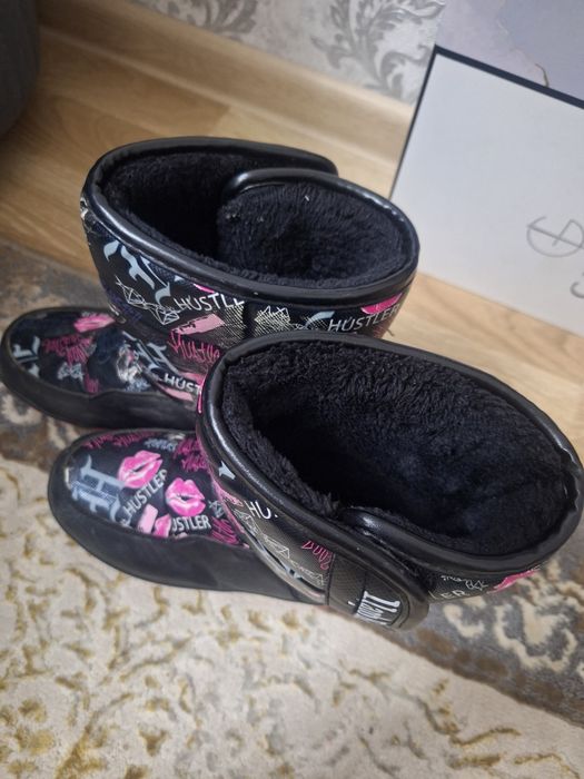 Сапоги на девочку 35 размер