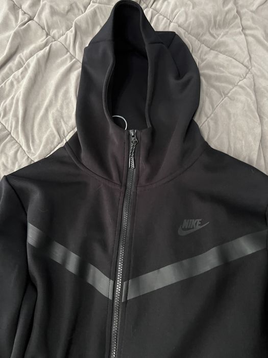 Trening Nike Tech