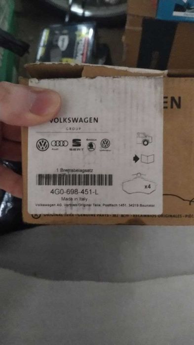 Колодки задние 4GO 698451 L Ауди ВАГ и др оригинал новые