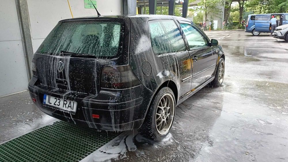 Volkswagen Golf 4, 1.4 Benzină 2002 - Climatronic - Încălzire în scaune