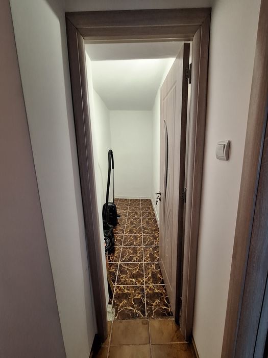 Inchiriez apartament 2 camere decomandat unirii sud