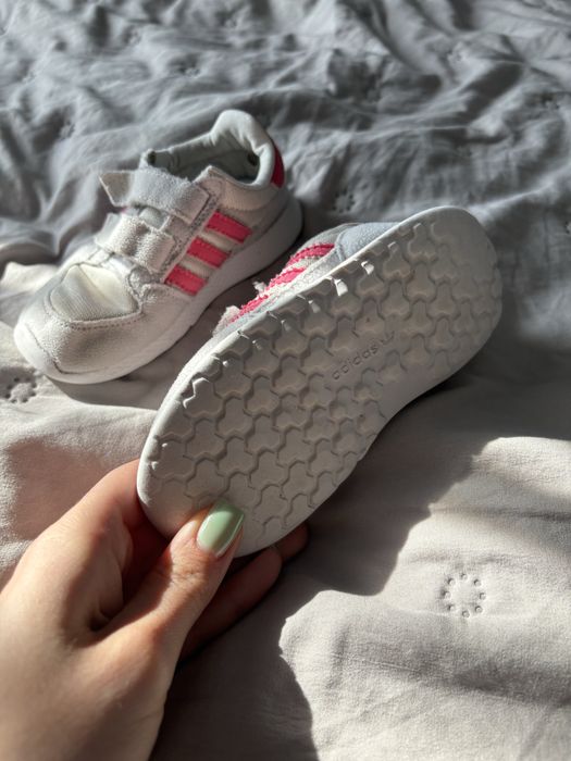 Маратонки adidas за момиче