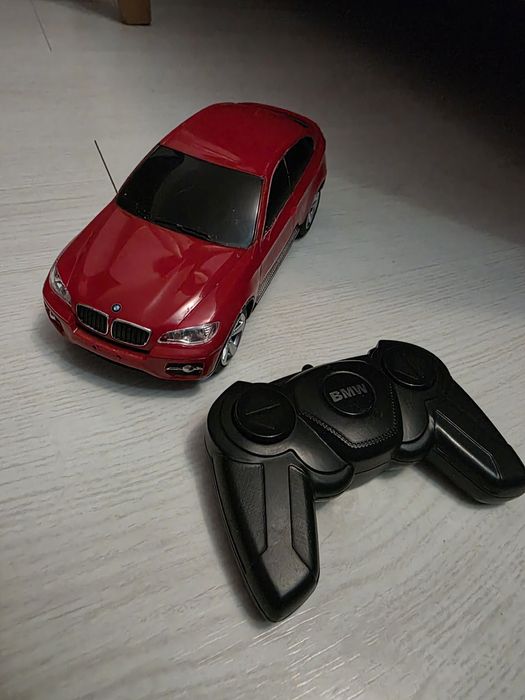 Mașinuțe de jucarie