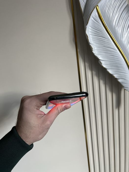 Продам IPhone 11 pro