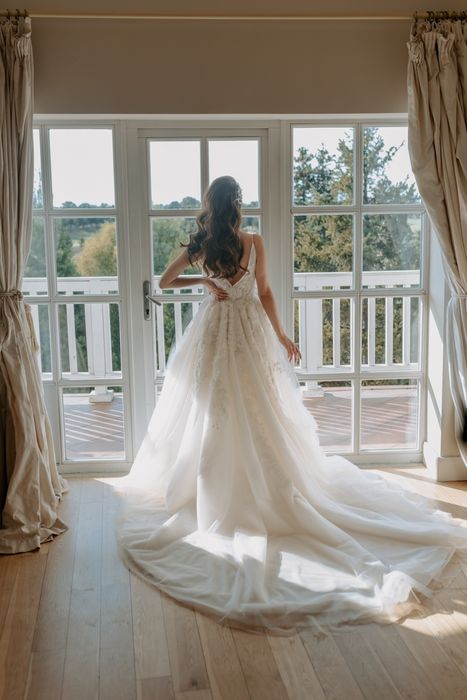 Намалена: Сватбена/ бална/ булчинска рокля от Ivoire (Снимки)