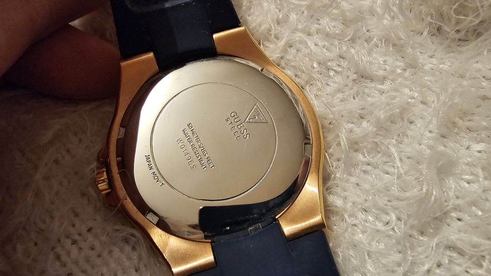 Часы GUESS (W0149L5). Оригинал