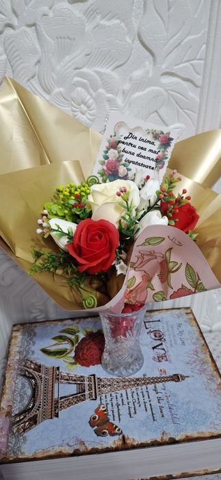 Buchet cu mesaj personalizat