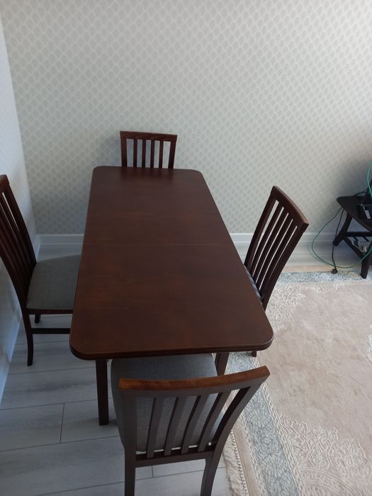 Продам стол со стульями