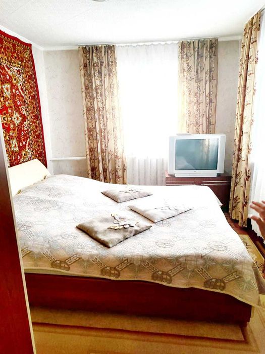 ПРодам дом 4 комнаты 10соток