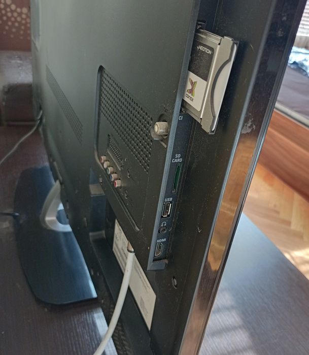 Телевизор Philips 40"