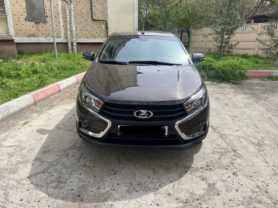 Срочно продаётся лада веста 2018 год механика