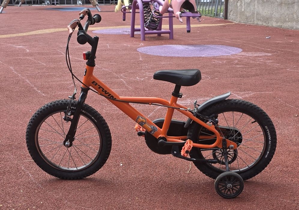 Bicicleta impecabilă