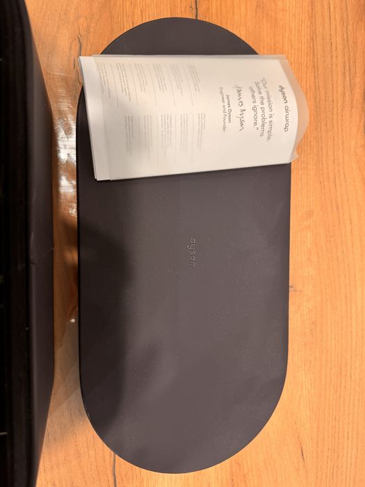 Продается фен dyson, в отличном