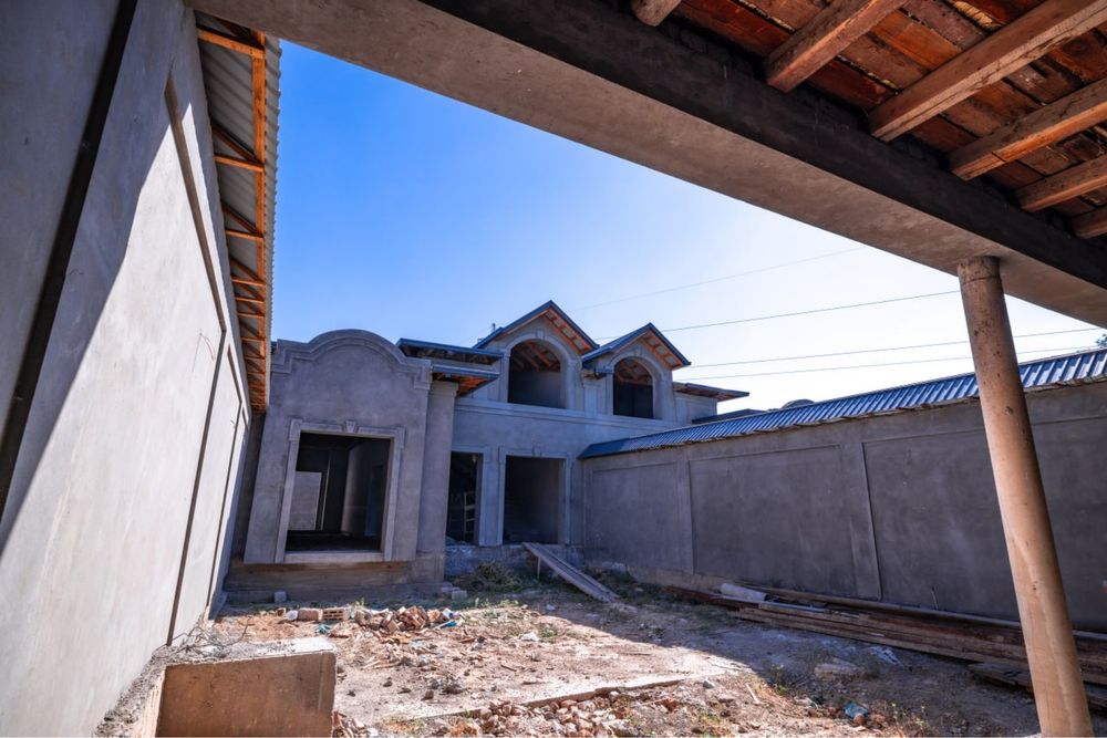 Участок (Назарбек), коробка