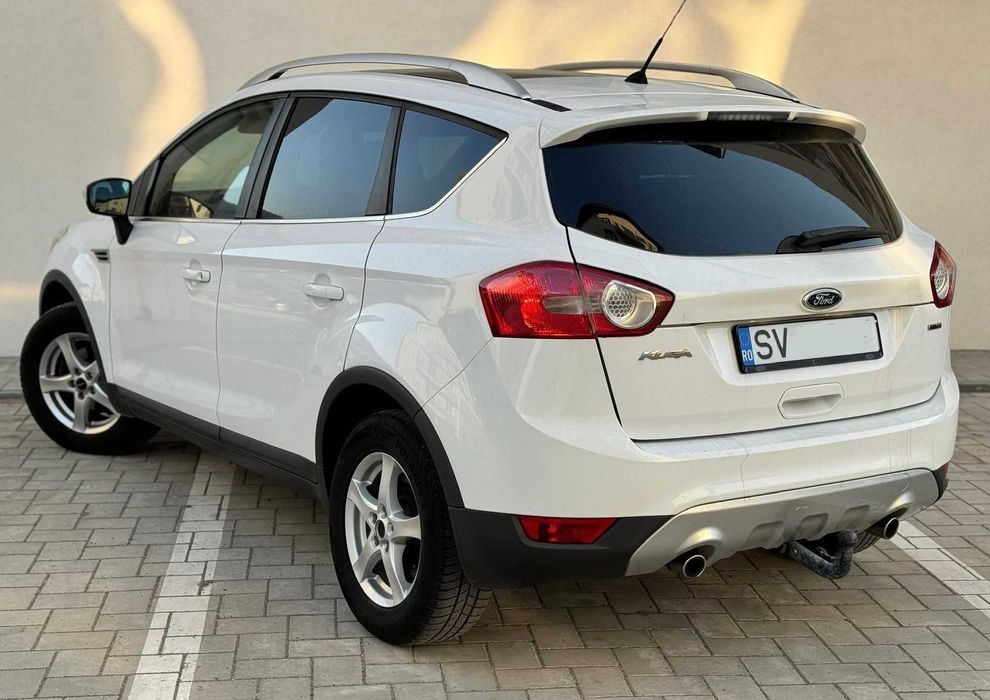 Vând Ford Kuga 2010