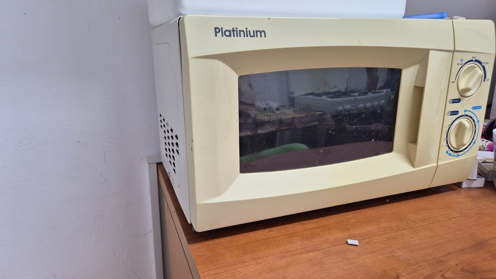 cuptor.microunde Platinium