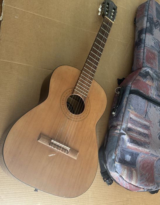Акустична китара + калъф , Немска китара ''Hofner''
