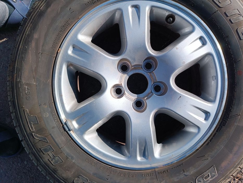 Запаска на Toyota. Bridgestone