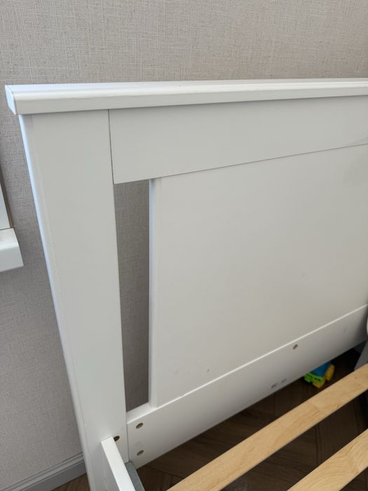 Кровать Ikea 90*200 + матрас.