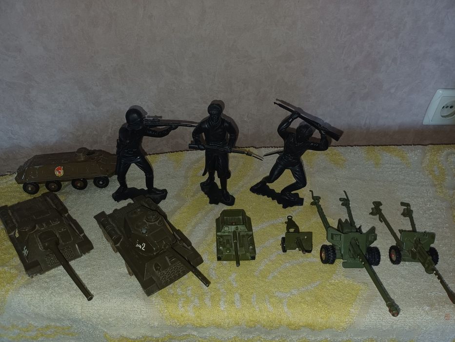 Продам военную технику.