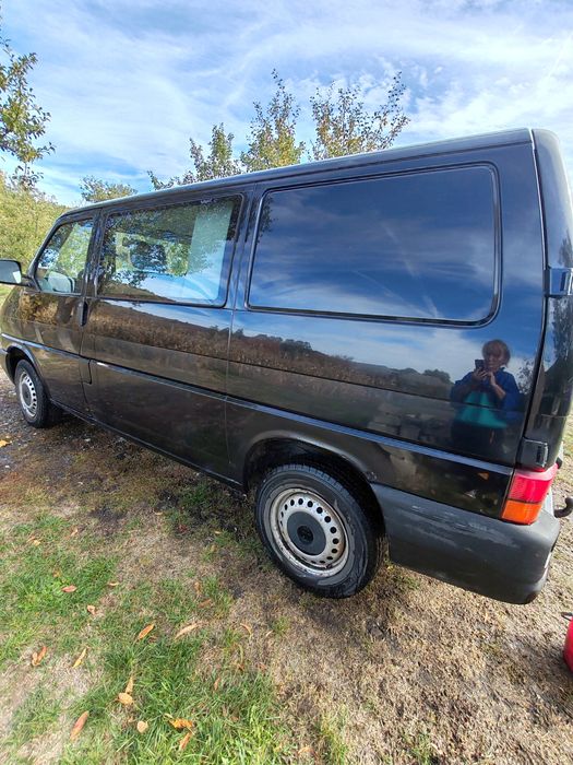 Volkswagen Caravelle 2000 diesel, 2.133 € — imagine 3