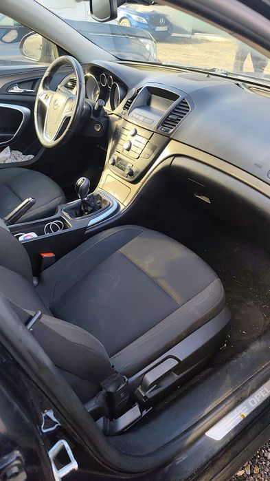 Vând Opel insigna 2.0 ctdi motor nefuncțional