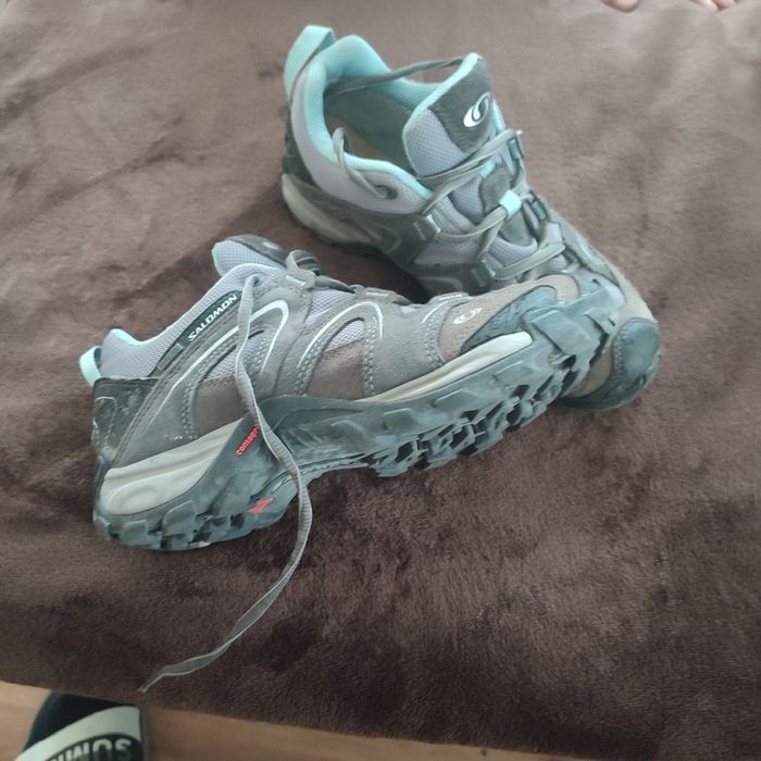 Оригинални туристически дамски обувки Саломон