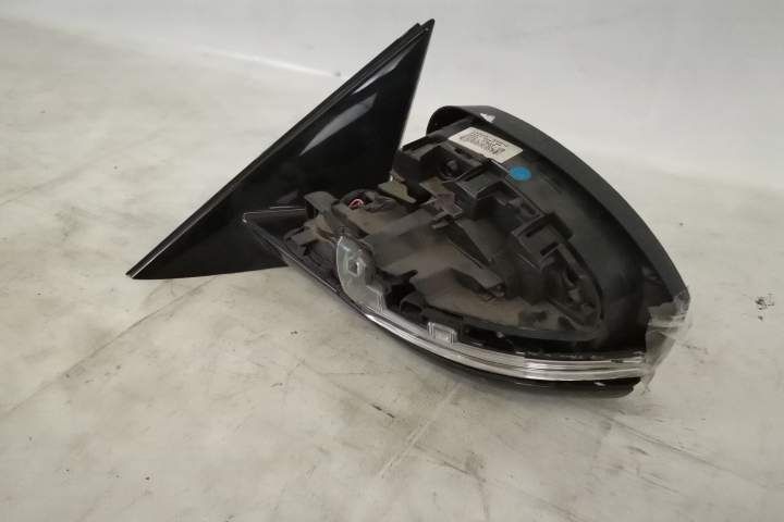 Ляво огледало Оригинално в добро състояние Отопление/Сгъване/Мъртъв ъг