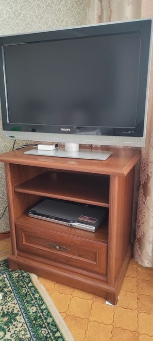 Телевизор ЖК Филипс