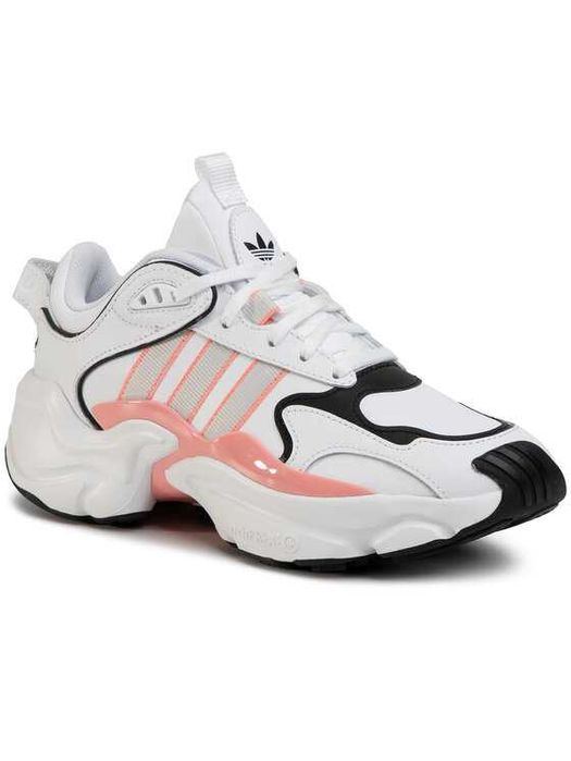 Маратонки Adidas Womens Magmur Runner, размер 40