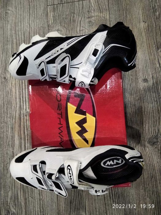 Oбувки за MTB NORTHWAY- различни цветове и номера 42, 45 и 46