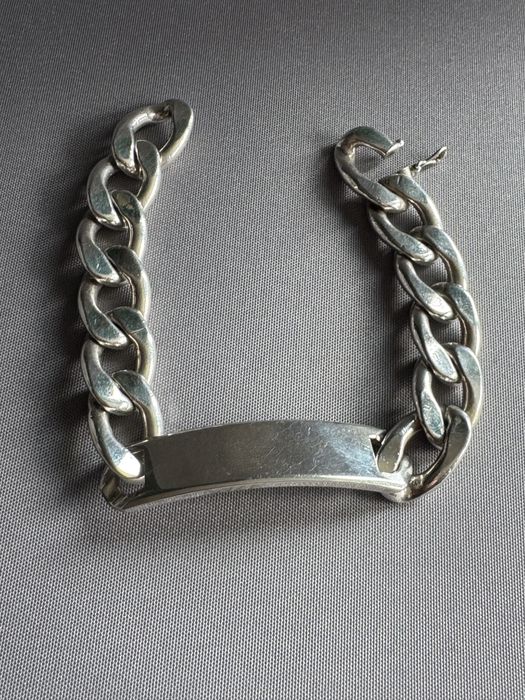 Bratara masiva din argint