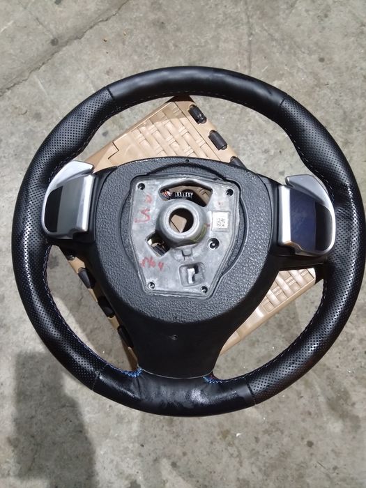 Vând volan cu padele  BMW F10, F01