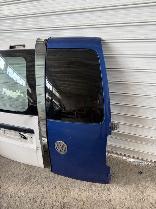 Vw Caddy 3 задни врати