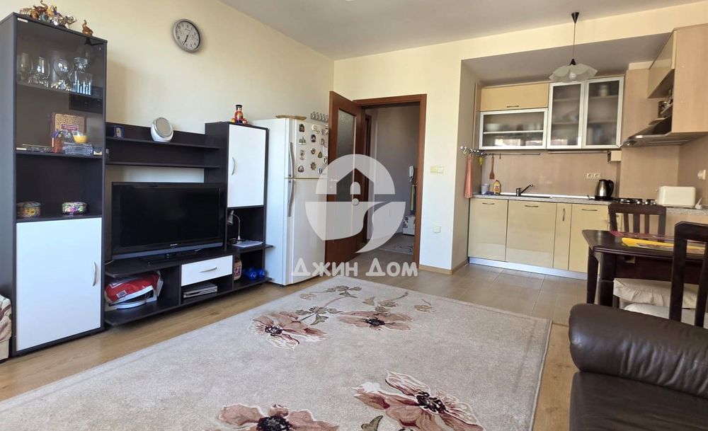 Продава се Двустаен апартамент в Варна, Бриз - 66 кв.м за 1468 €/кв.м - Снимка #2