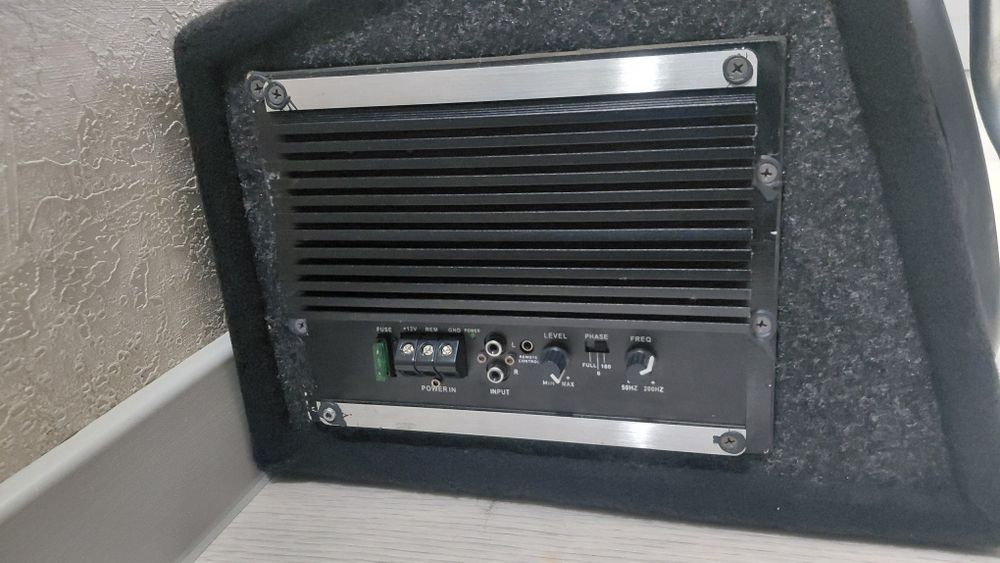 Мощный дерзкий буфер JBL Оригинал
