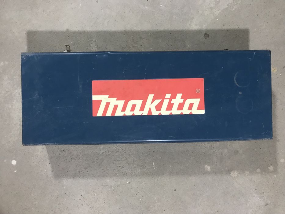 Отбойный молоток «Makita HM1304» в кейсе, 1500 Вт,  1450 уд / мин