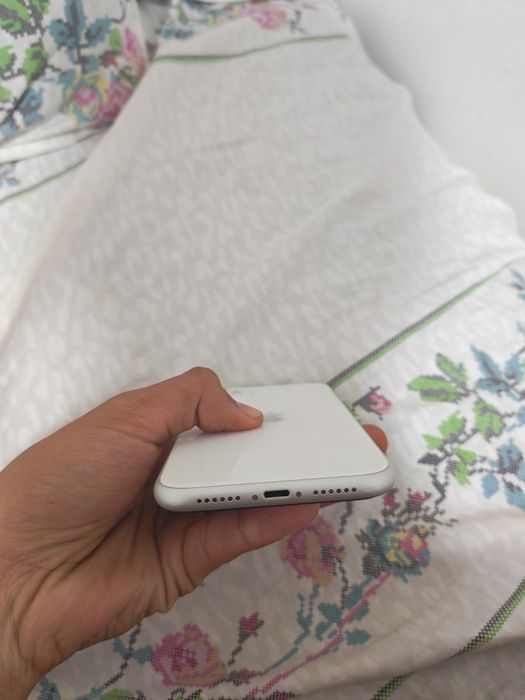 iphone 11 128 GB Ideal