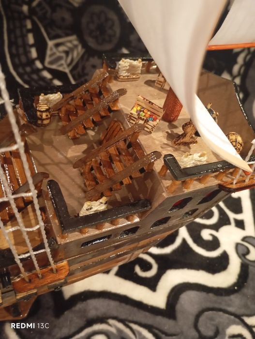 Продам парусник корабль