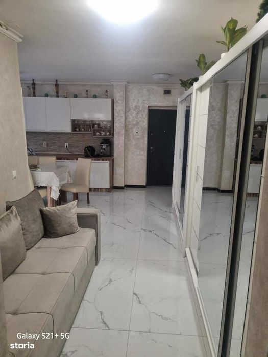 Apartamnet cu 3 camere,gradinaa si parcare cu CF,zona Eroilor-Floresti