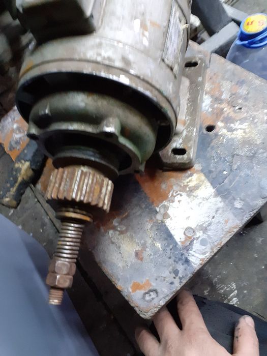 Продам электродвигатель