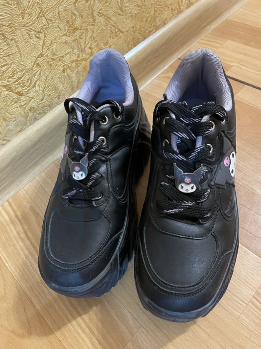 Продам обувь 37 р Berska